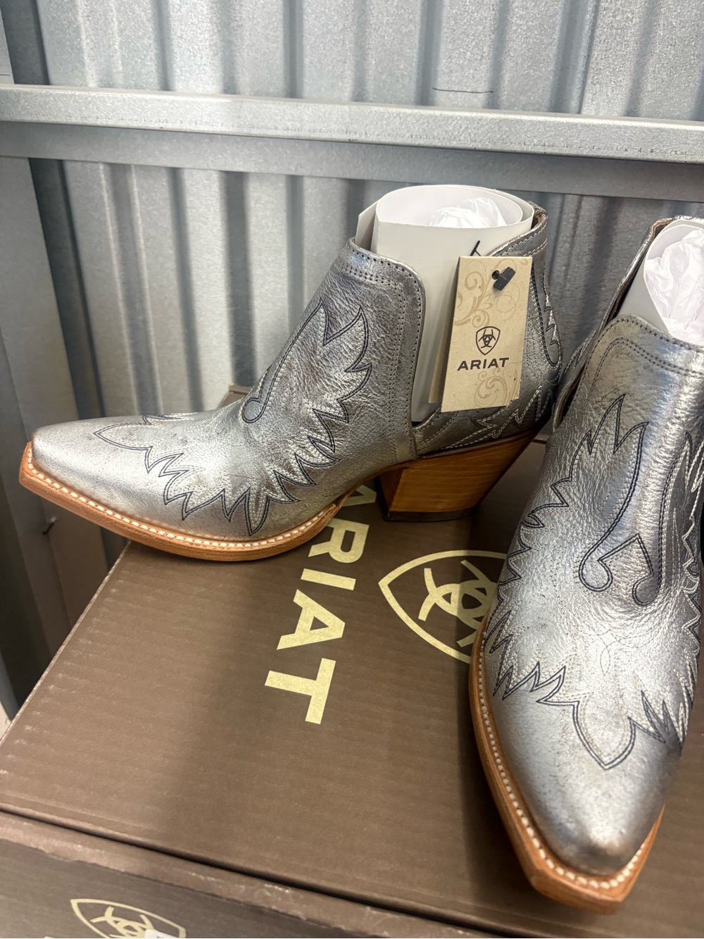 Ariat Metallic Silver Western Ankle Boots with Tan Welt - Picture 2 of 4